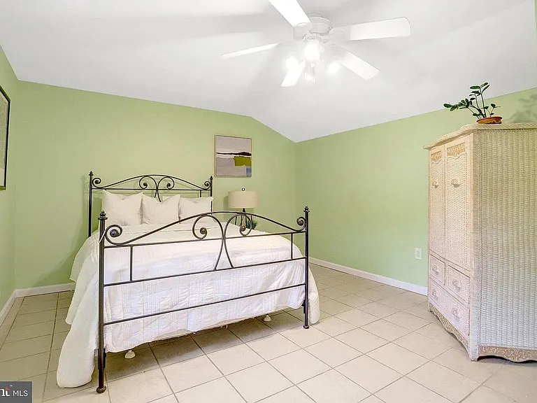 6703 Oak Dr — Photo 43