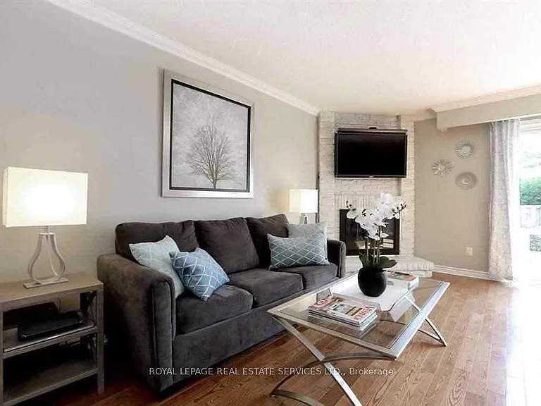 4111 Arbour Green Dr #7 — Photo 3