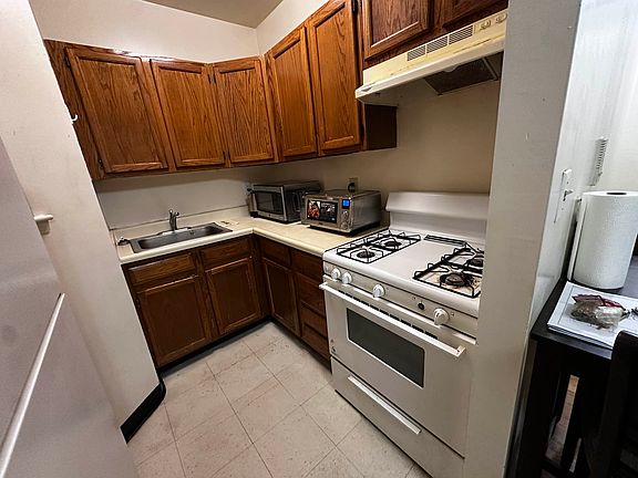 4th image of 116 W 117th St Penthouse 11