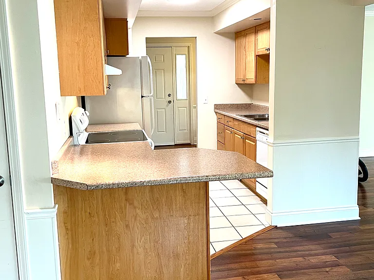 1522 Cambria Dr — Photo 9