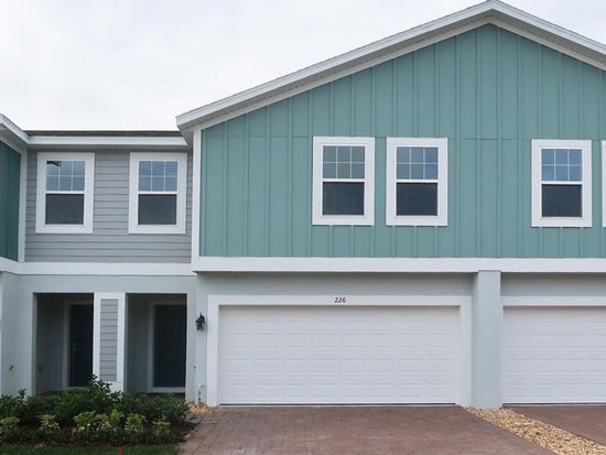 226 Glass Onion Dr, Groveland, FL 34737
