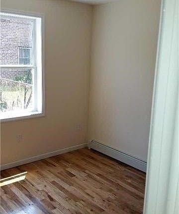 5th image of 116-01 Nashville Blvd