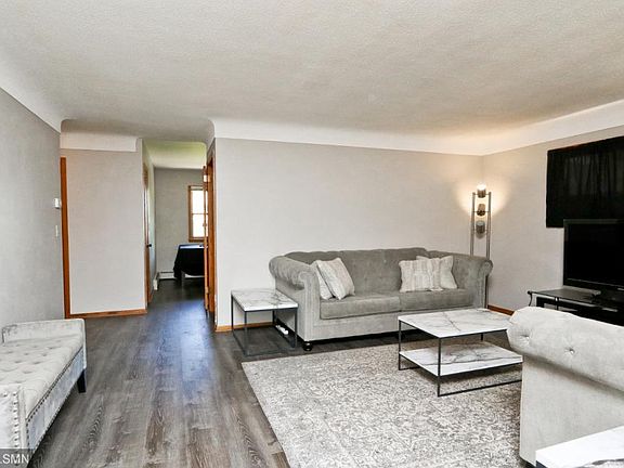 2nd image of 215 4th Ave S