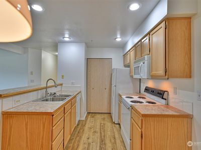 1001 West Casino Rd #H106, Everett, WA, 98204