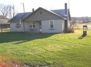 1185 Hendersonville Rd, Sandy Lake, PA 16145