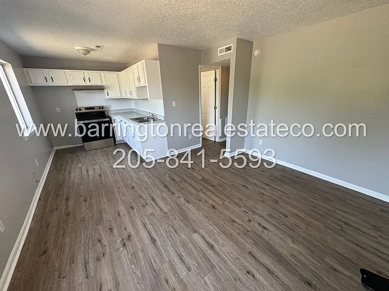 908 4th Ave W #4 — Photo 3