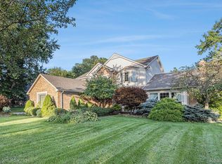 61622 Miriam Dr, Washington, MI