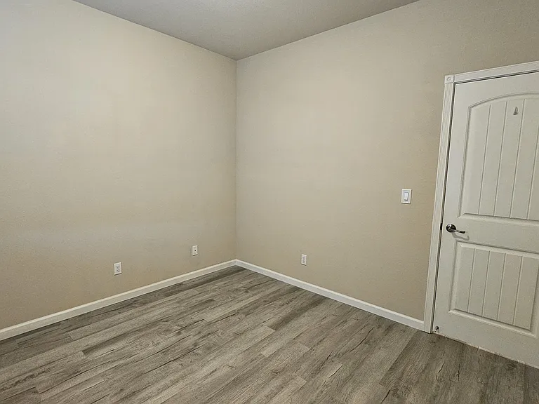120 Springtime Cir — Photo 23