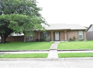 5414 Castleview Ln, Garland, TX 75044