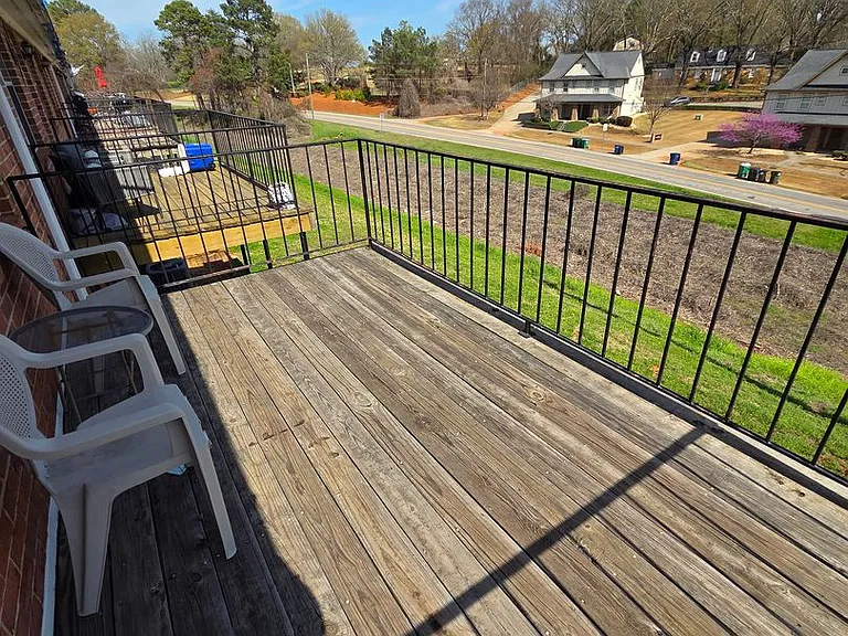 2165 S Milledge Ave — Photo 13