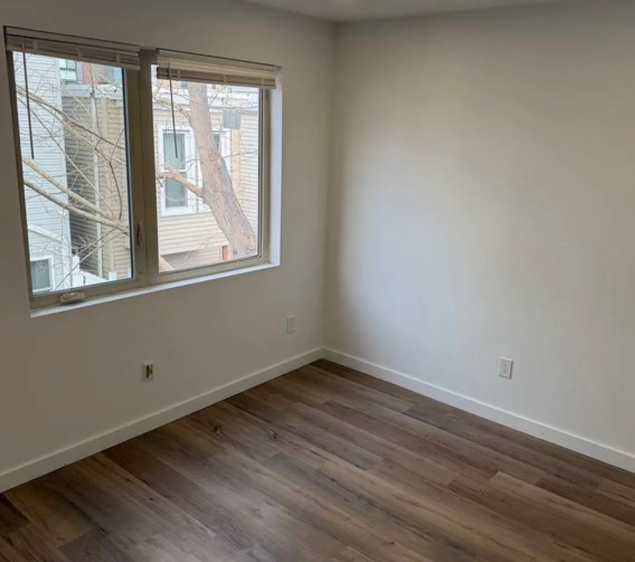 2631 Oakford St — Photo 4