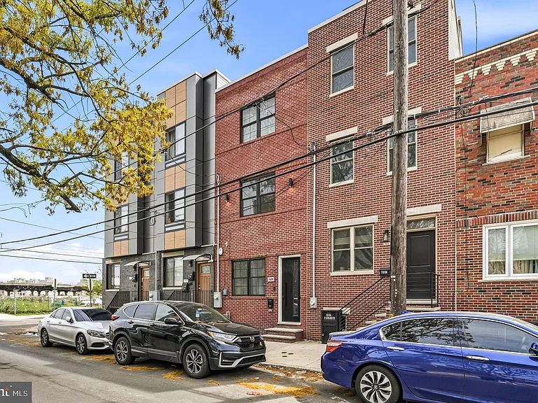 2604 Reed St — Photo 1