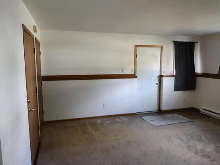 1103 Arthur Ave — Photo 23