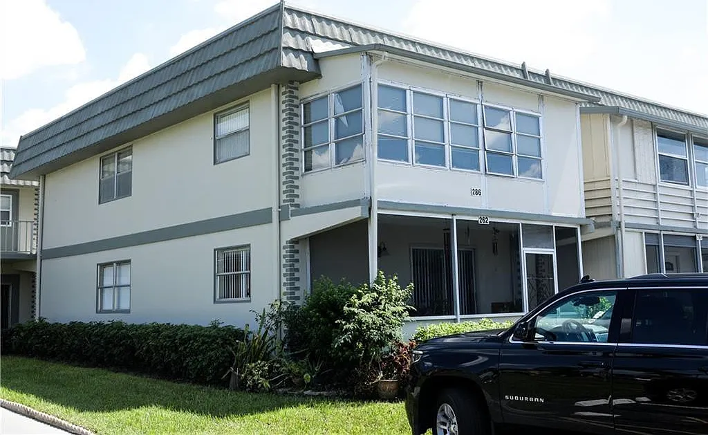 1 bed, 2.0 bath, 726 sqft, $1,700 — Photo 4