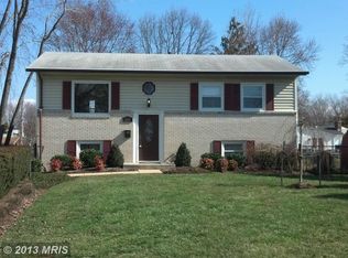 220 W Balsam Rd, Sterling, VA 20164