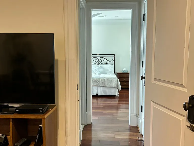 936 Madison St NW #103 — Photo 5