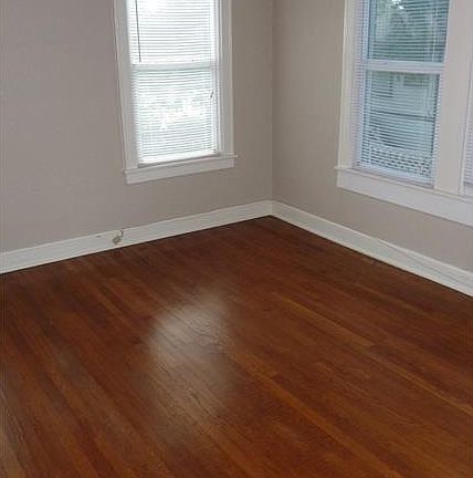 5th image of 2625 Lubbock Ave