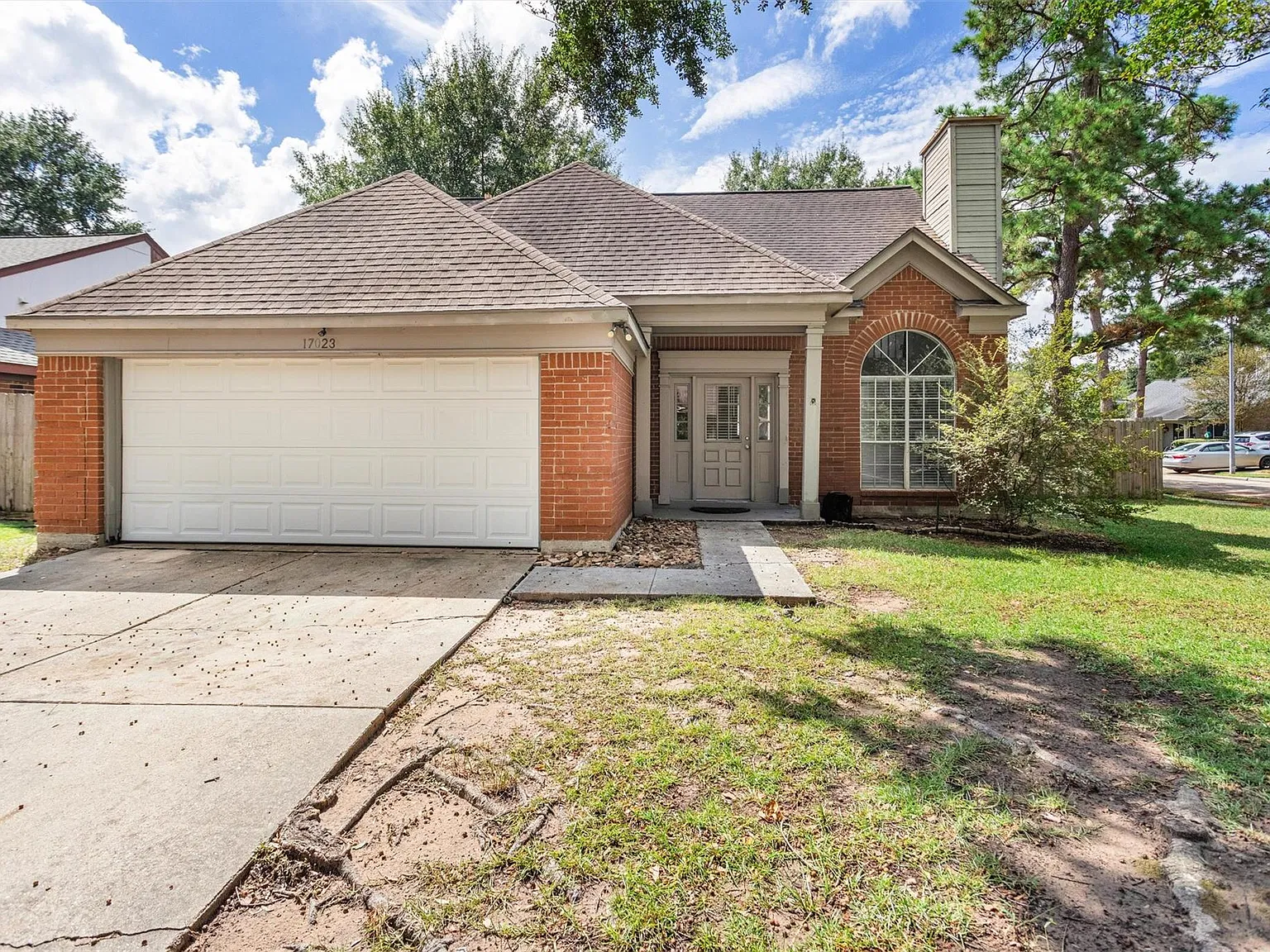 3 bed, 2.5 bath, 1642 sqft, $1,800 — Photo 2