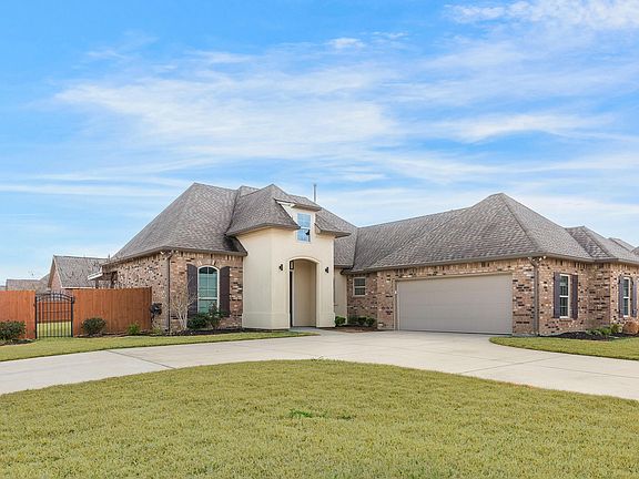 2nd image of 301 Brianna Ln
