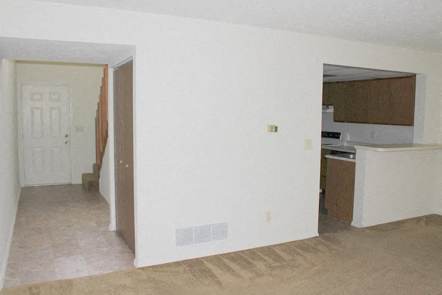 2478 Spring Valley Pike — Photo 2