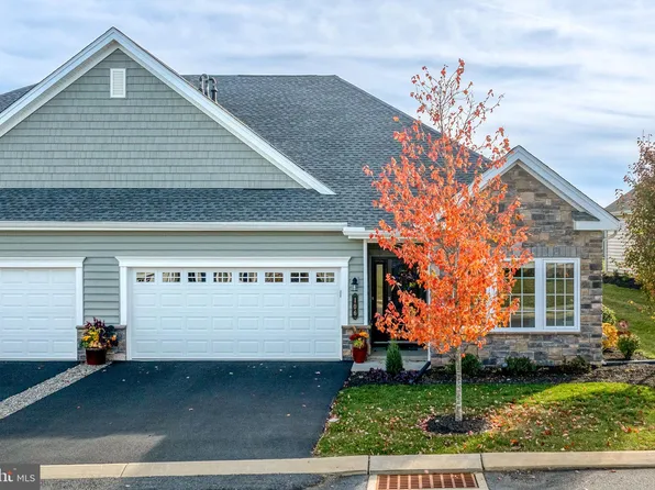 106 Republic Ter, East Petersburg, PA 17520