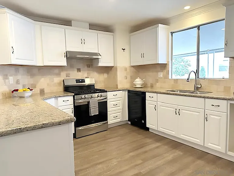 3421 Don Cota Dr — Photo 2