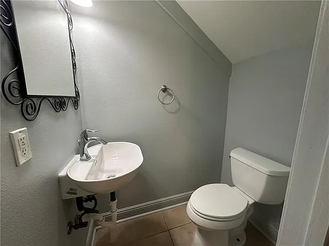 3209 Golden Dr #C — Photo 7