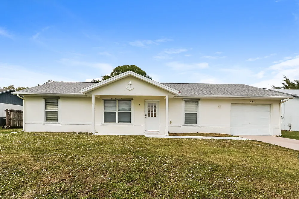 3 bed, 2.0 bath, 1188 sqft, $2,510 — Photo 1