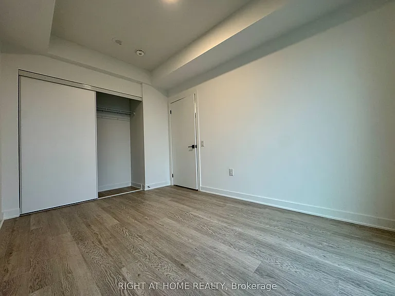 2782 Barton St E #704 — Photo 10