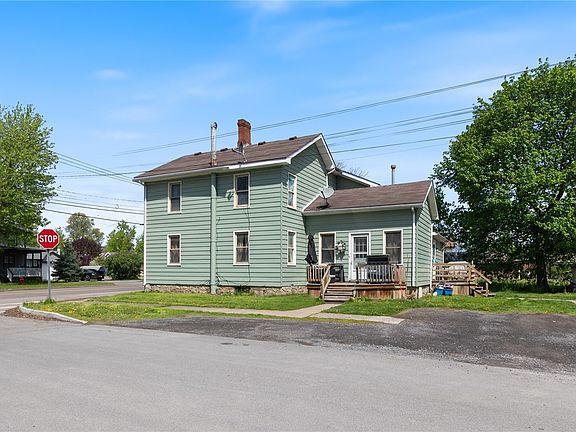 3rd image of 65 Washington St