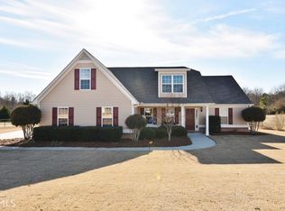 103 Presidential Ln, Statham, GA 30666