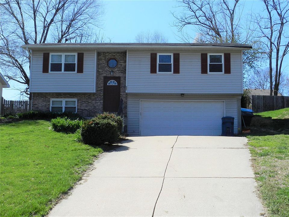 1st image of 224 Lake Hillcrest Dr