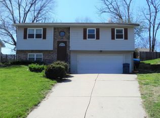 224 Lake Hillcrest Dr, Glen Carbon, IL 62034