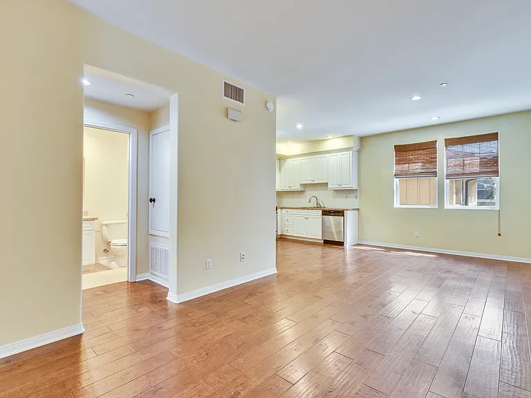 3981 E Emory Ln #7 — Photo 16