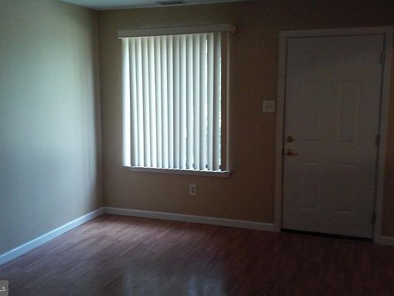 5th image of 7514 Hilltop Dr #212