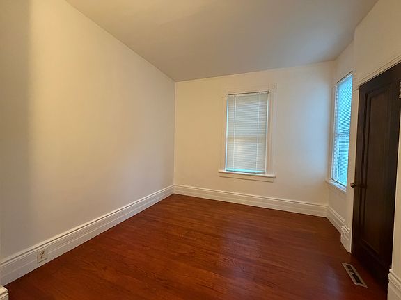 bedroom1