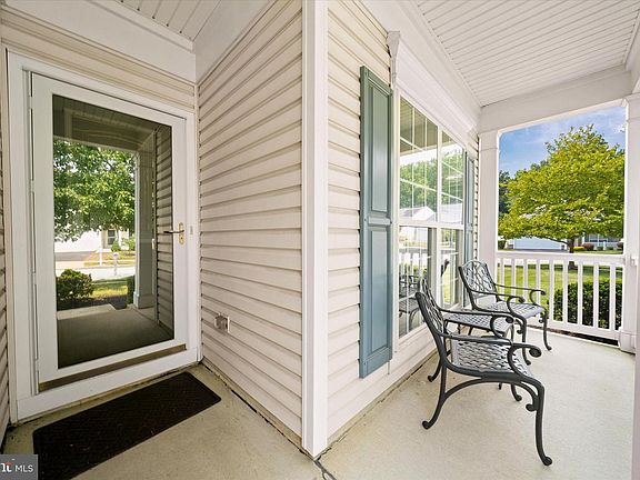 3rd image of 4 Compass Rose Way