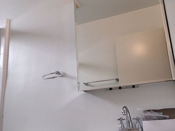 2nd image of 520 S St Louis St APT 2