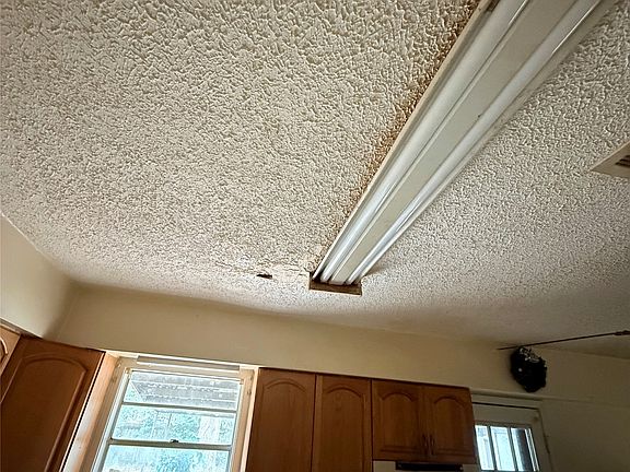 5th image of 1504 Baffin Ct