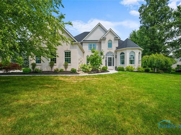 7910 Quail Creek Rd, Maumee, OH 43537