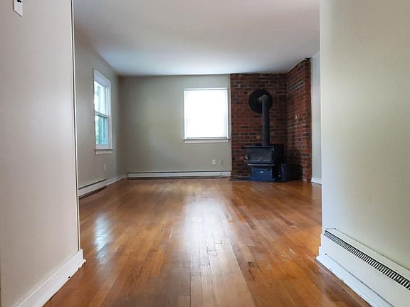 2nd image of 2149 Woodmont Dr