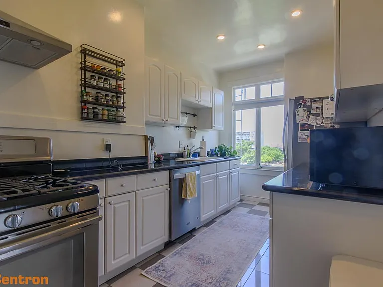 2101 Sacramento St #62 — Photo 15