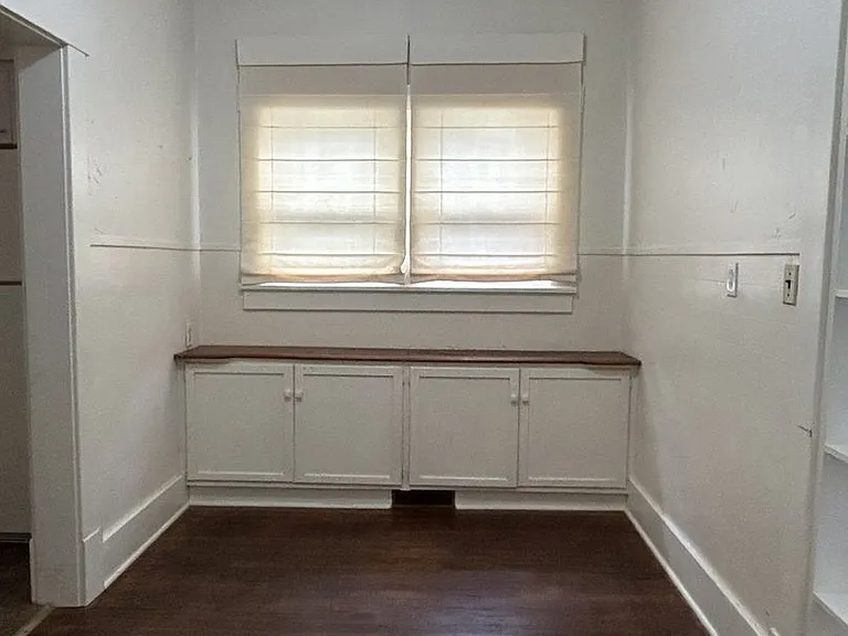 201 W Madison St — Photo 4