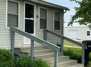 567 Gray St, Bridgeport, IL 62417