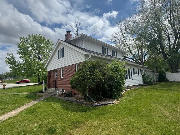 2nd image of 515 E Washington St