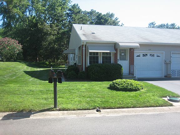 2nd image of 10A Easton Dr