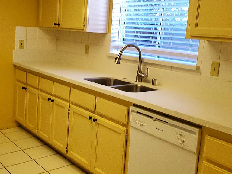 53 S Daisy Ave #3 — Photo 5