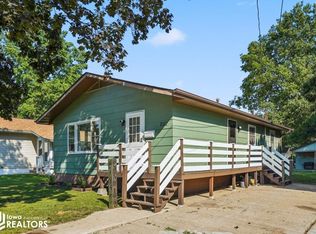 2512 Kirkwood St, Burlington, IA 52601