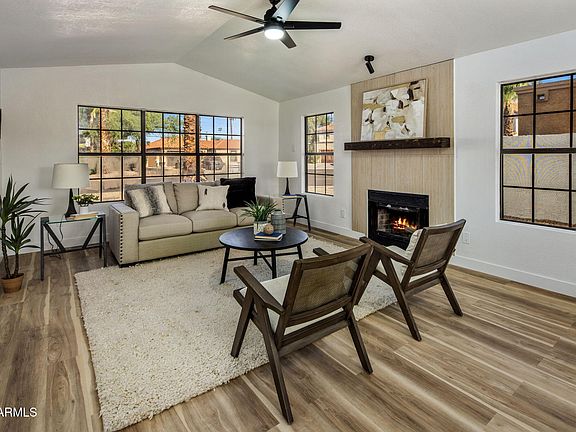4th image of 15829 N 56TH Way