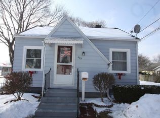 403 1st St, Muskegon, MI 49445